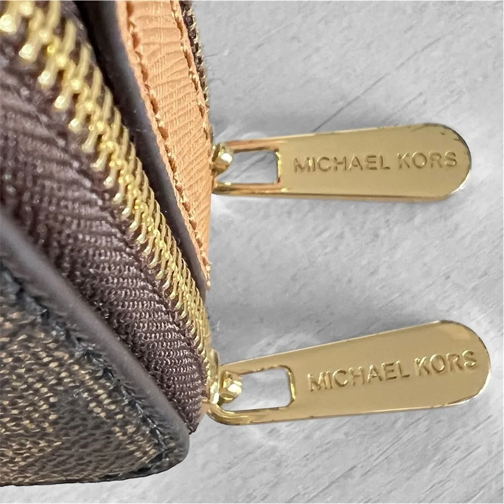 Michael Kors Jet Set Small Double Zip Camera Bag